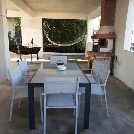 Дом отдыха Kristel Иериссос